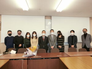 本学経済学部経営学科教員の鳥居宏史先生の最終講義が行われました。